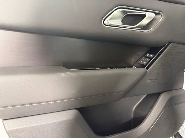 New 2026 Land Rover Range Rover Velar Dynamic SE image 14