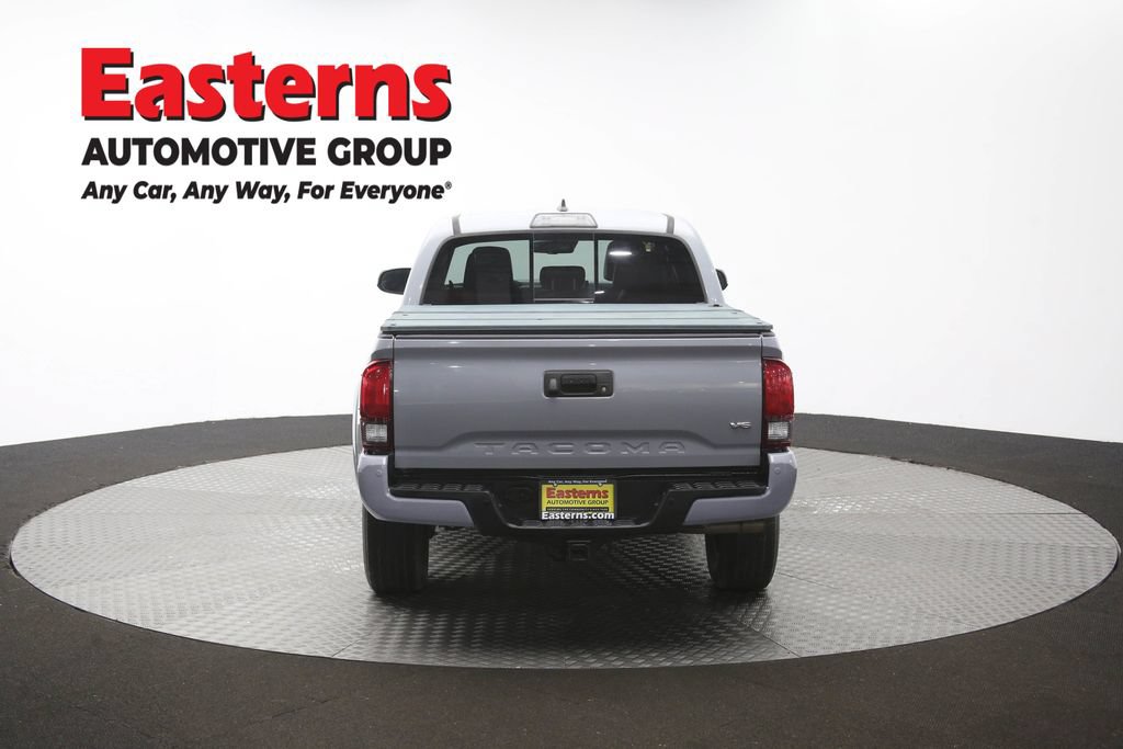 Used 2018 Toyota Tacoma TRD Sport AWD/4WD image 39
