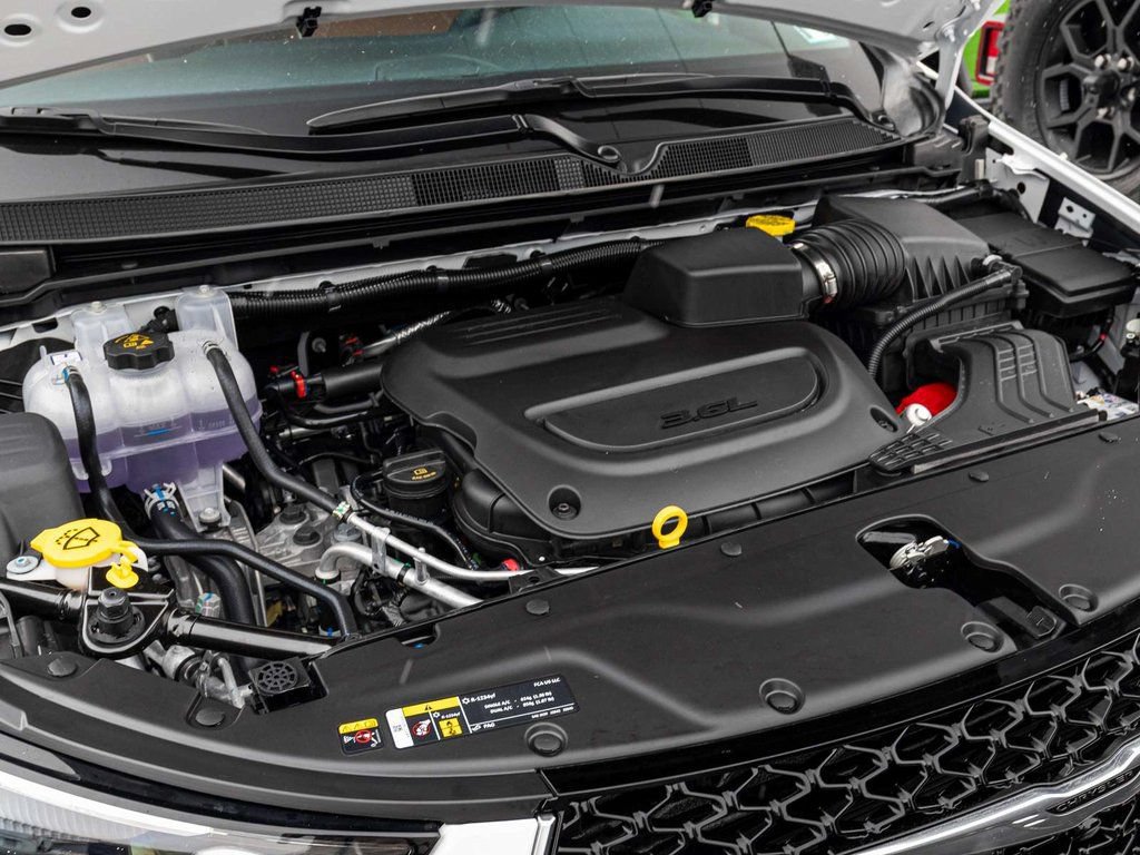 New 2026 Chrysler Pacifica Pinnacle AWD/4WD image 31