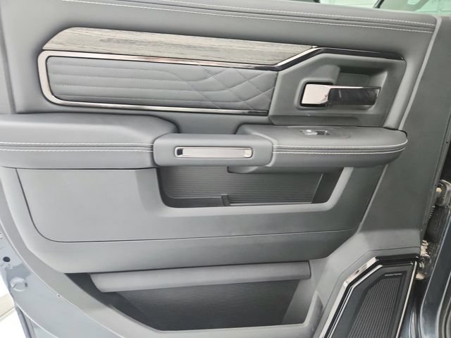 New 2025 RAM 2500 Limited AWD/4WD image 29