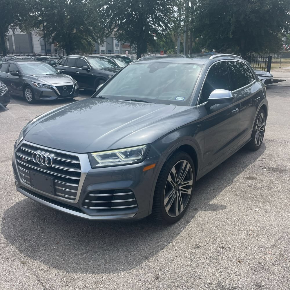 Used 2018 Audi SQ5 Prestige w/ Prestige Package AWD/4WD image 2