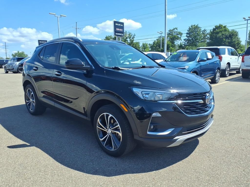 Used 2023 Buick Encore GX Select FWD image 3