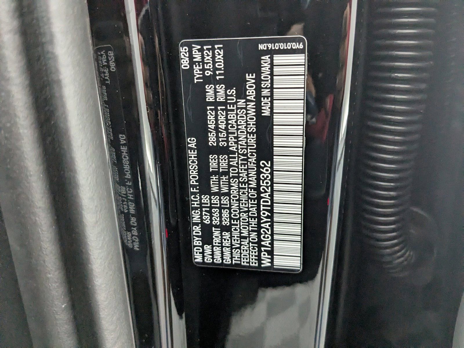 New 2026 Porsche Cayenne GTS image 26