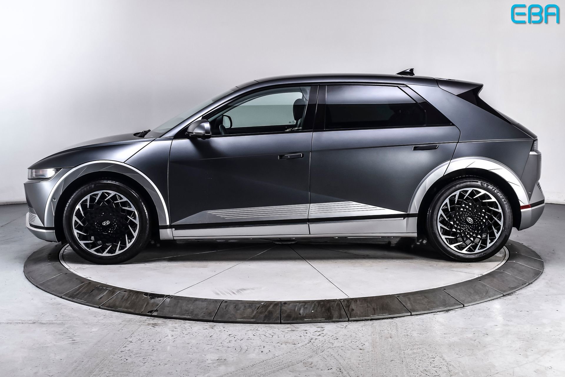 Used 2024 Hyundai Ioniq 5 Limited image 3