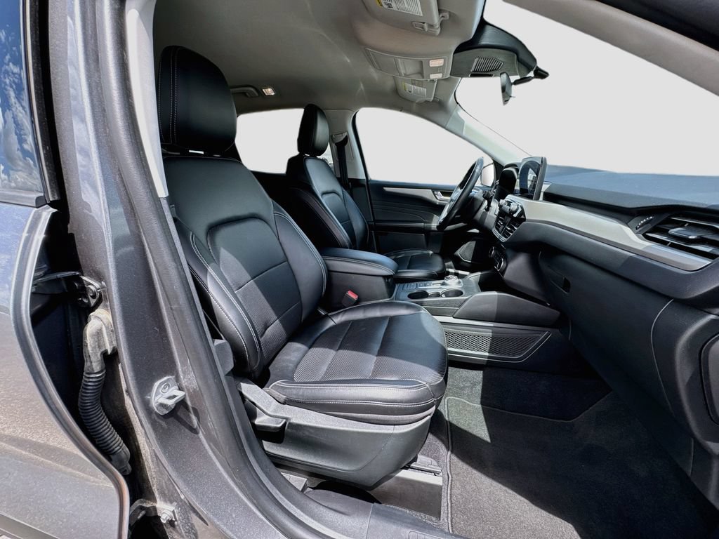 Certified 2022 Ford Escape SEL w/ Technology Package FWD image 28