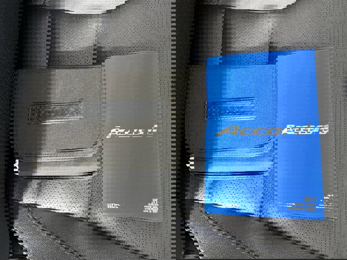 Used 2017 Honda Accord Touring image 38