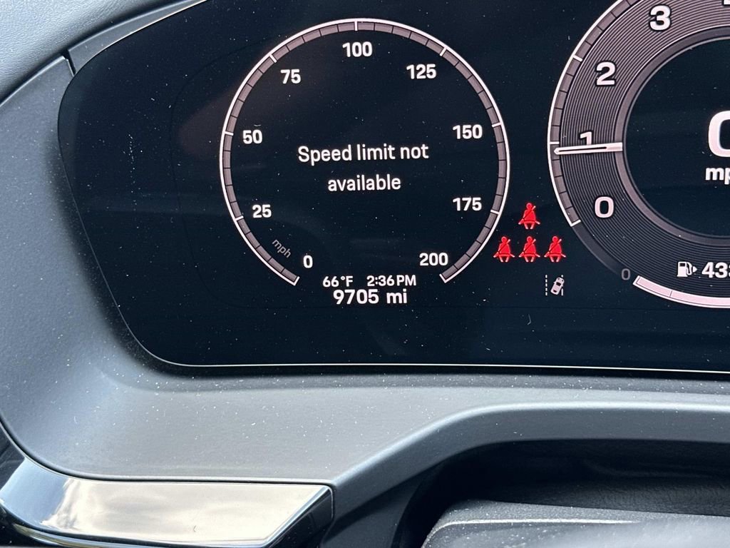 Certified 2024 Porsche Panamera 4 image 19