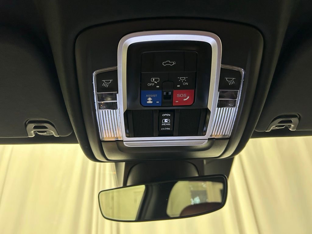 Used 2023 RAM 1500 Limited AWD/4WD image 19
