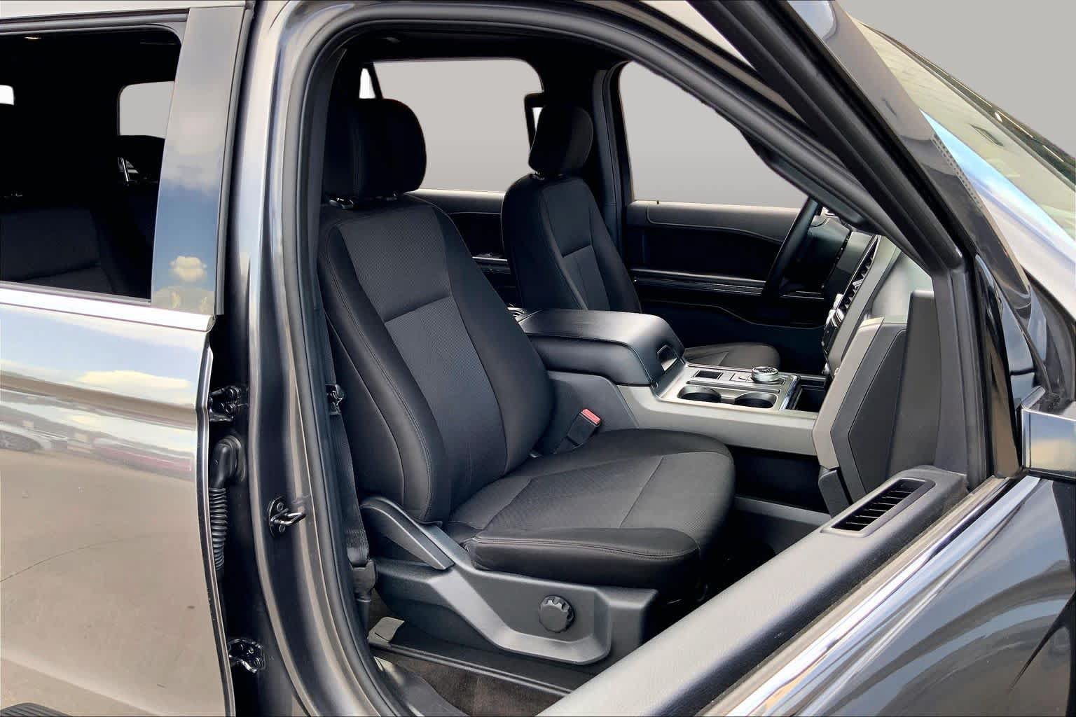 Used 2020 Ford Expedition XLT RWD image 9