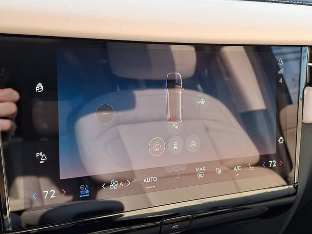 New 2027 Lincoln Navigator Reserve AWD/4WD image 15