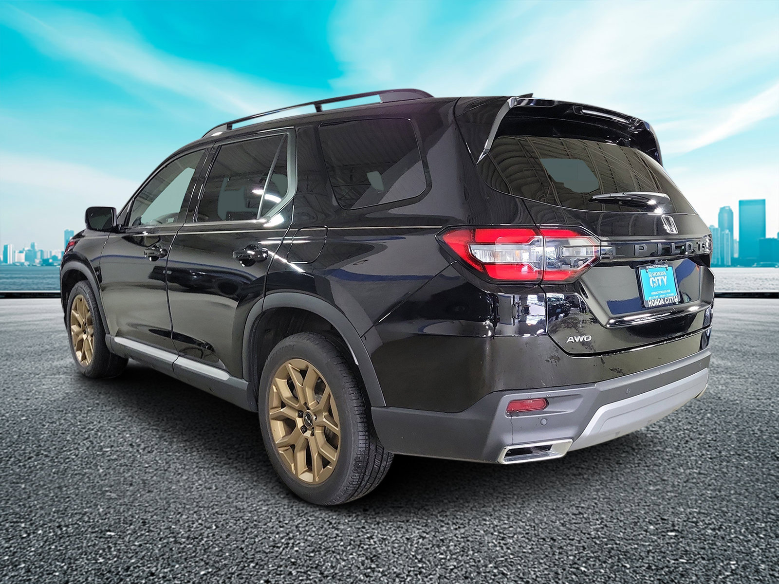 Certified 2024 Honda Pilot Touring image 3