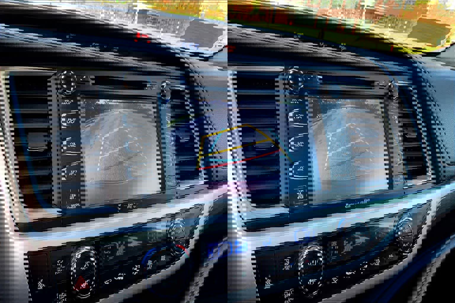 Used 2019 Toyota Highlander Limited image 27