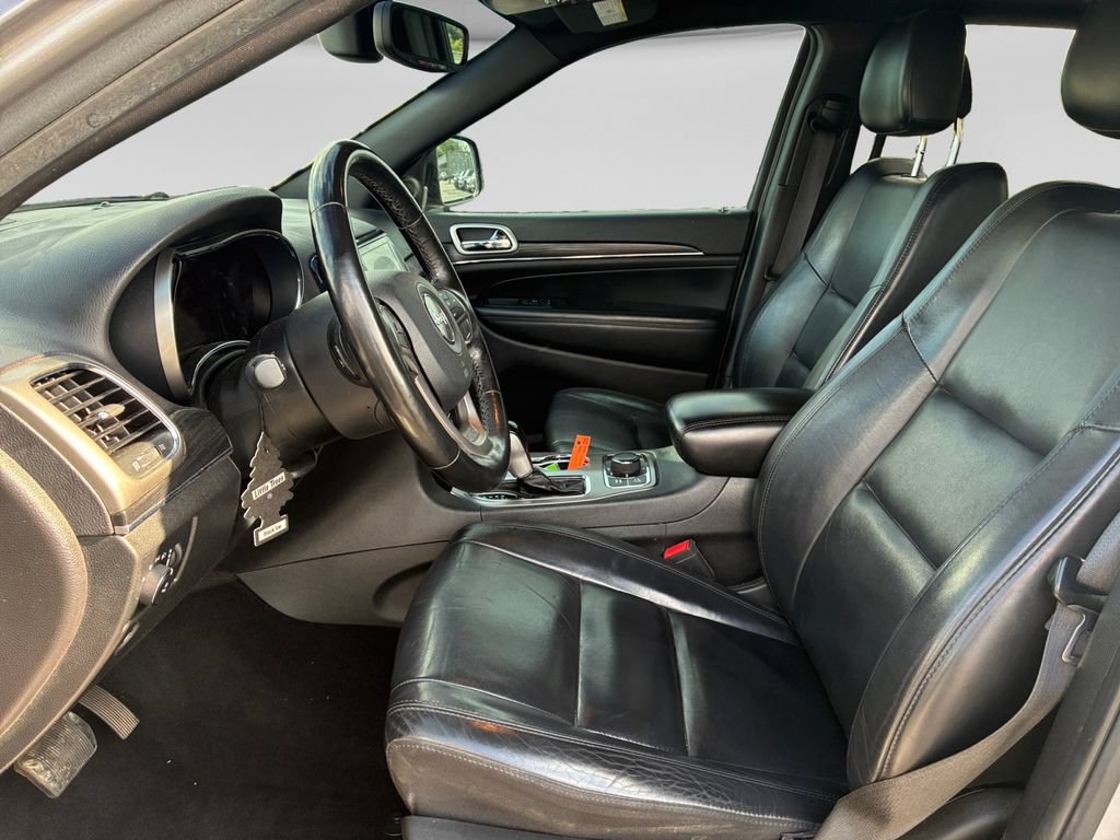 Used 2020 Jeep Grand Cherokee Limited AWD/4WD image 19