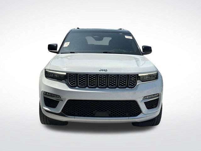 Used 2023 Jeep Grand Cherokee Summit AWD/4WD image 10