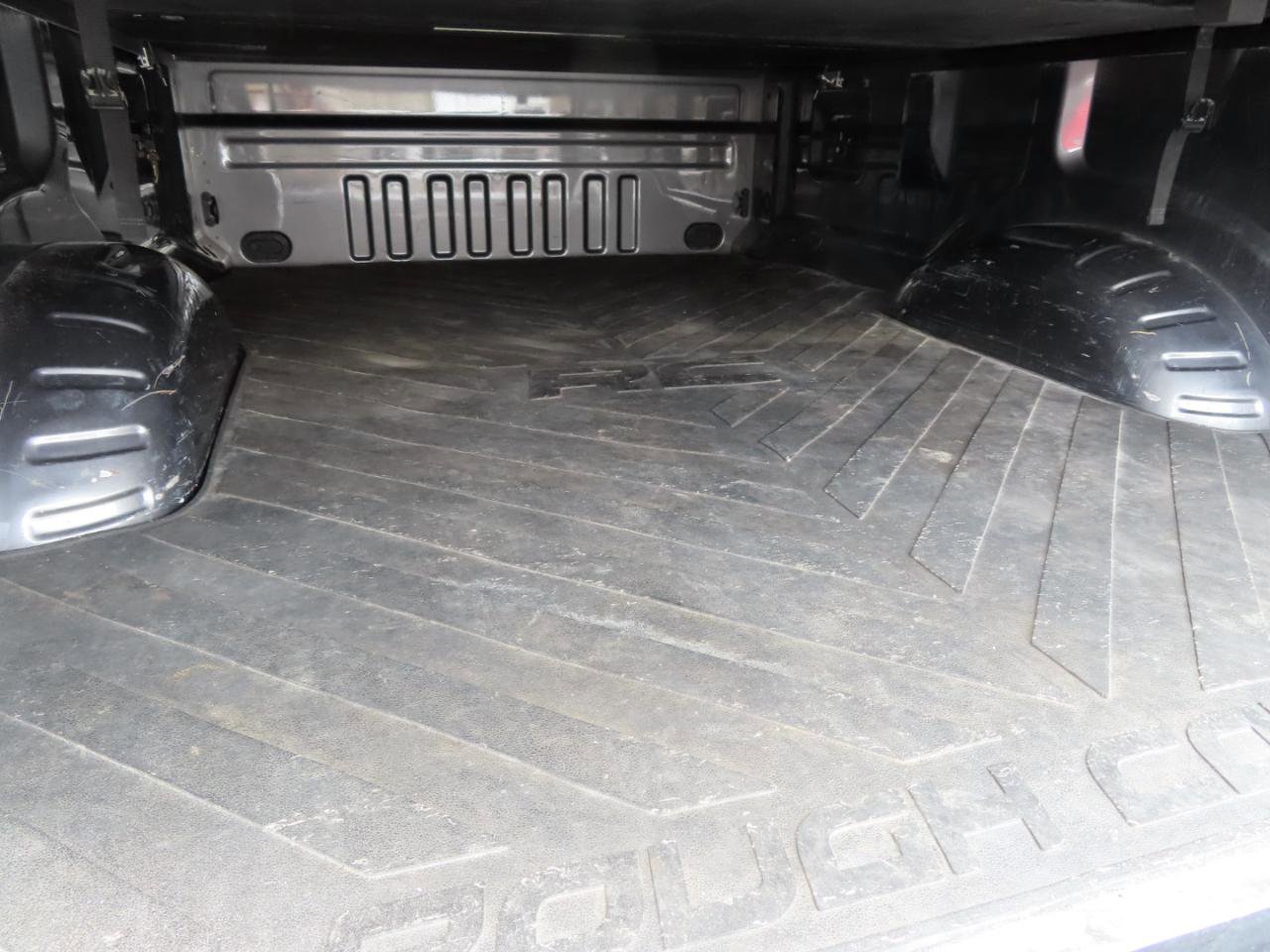 Used 2022 Ford F250 Lariat w/ Chrome Package image 18