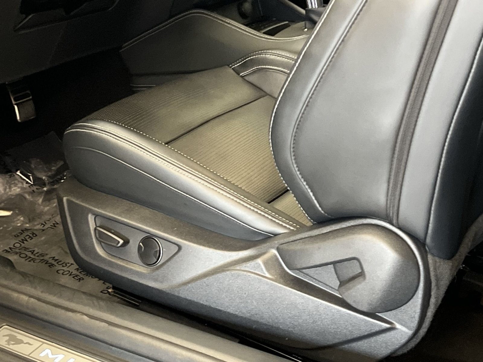 Used 2024 Ford Mustang GT Premium RWD image 13