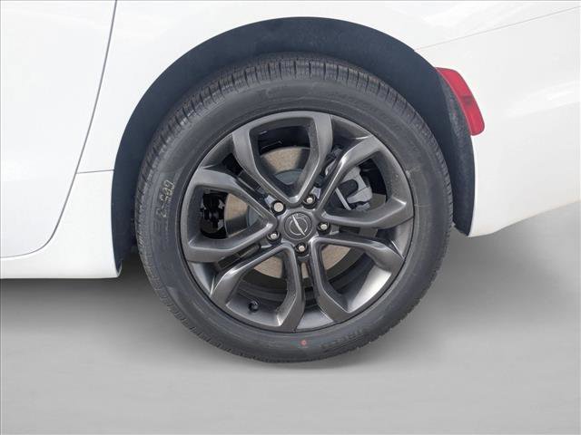 New 2026 Chrysler Pacifica Select image 10