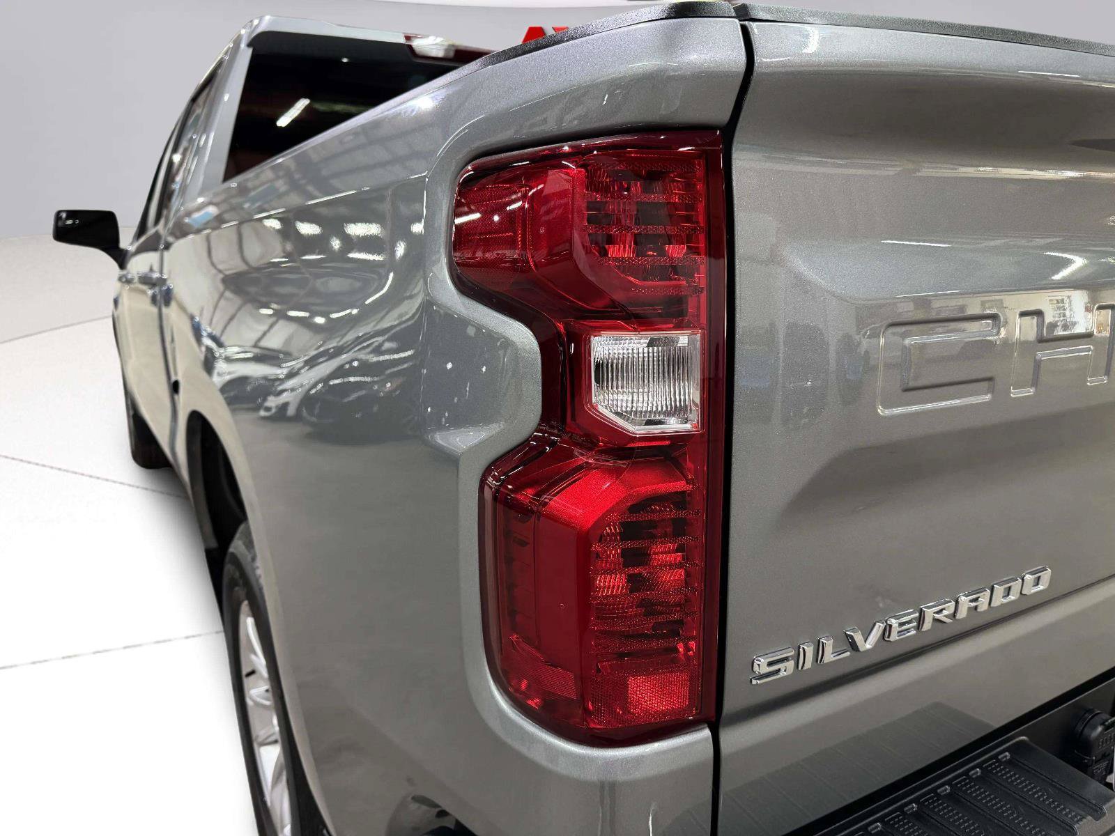 Used 2026 Chevrolet Silverado 1500 LT RWD image 12