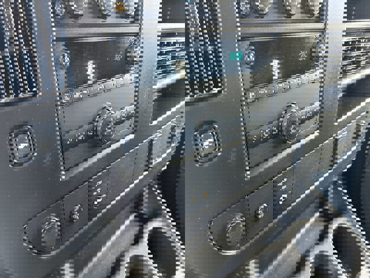 Used 2024 GMC Savana 2500 w/ Driver Convenience Package image 26