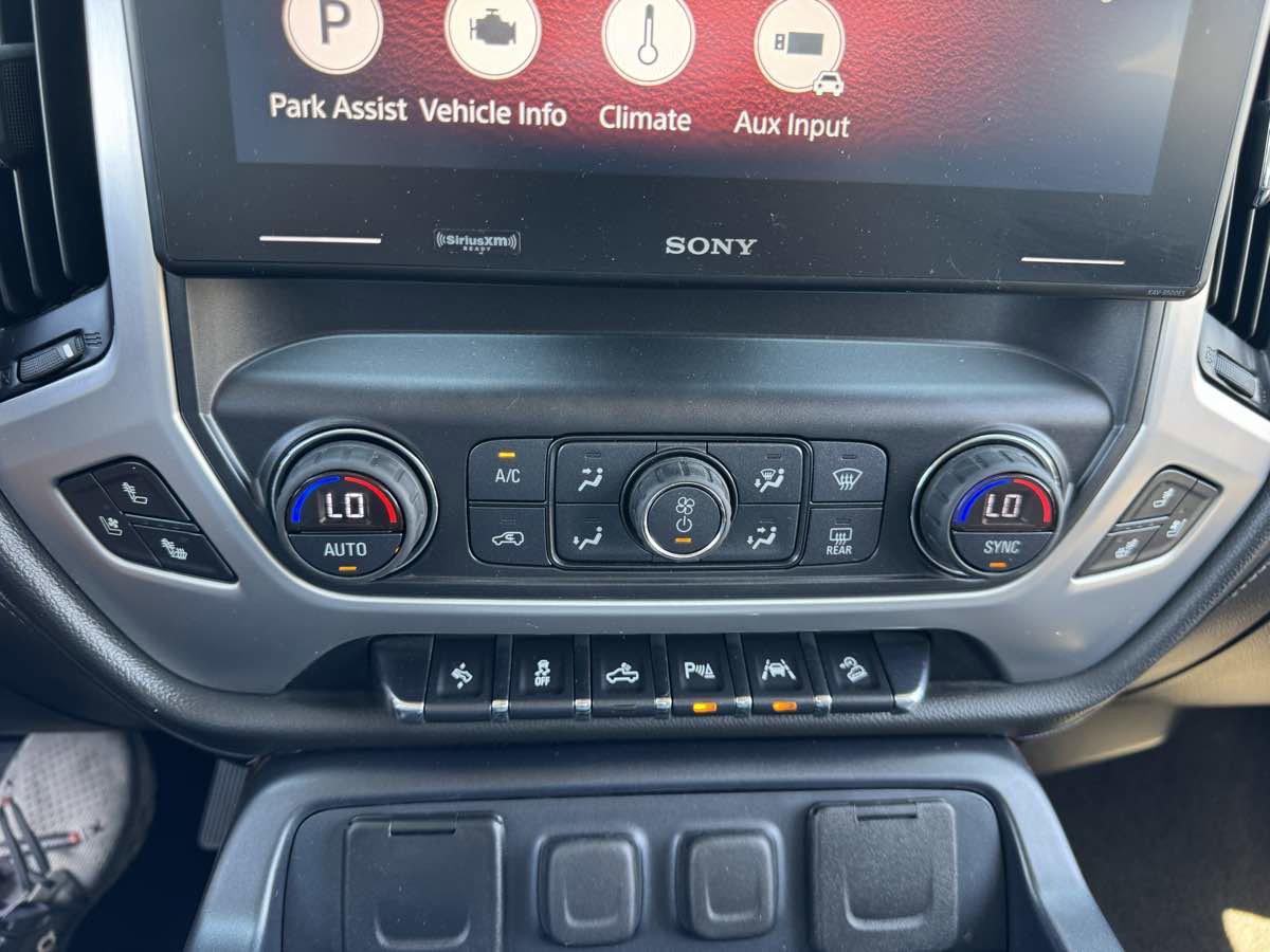 Used 2017 GMC Sierra 1500 SLT AWD/4WD image 31