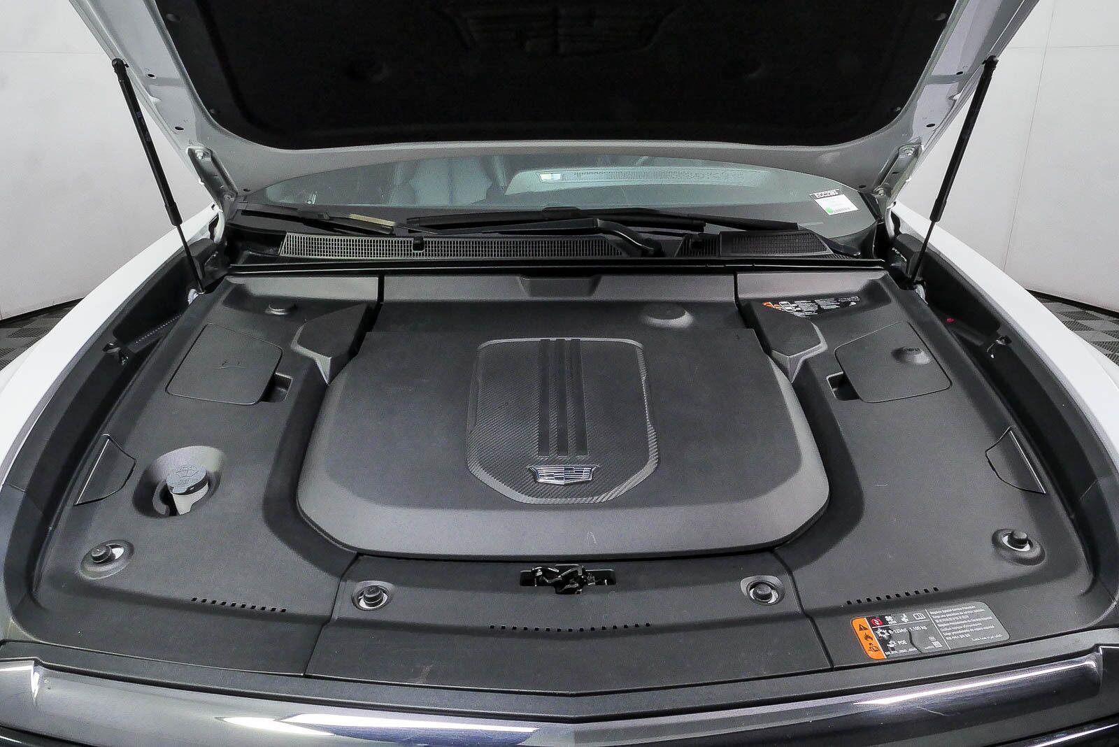 Used 2024 Cadillac Lyriq Sport AWD/4WD image 33