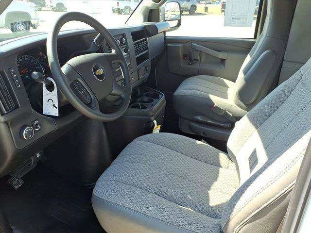 New 2025 Chevrolet Express 2500 w/ Driver Convenience Package image 9