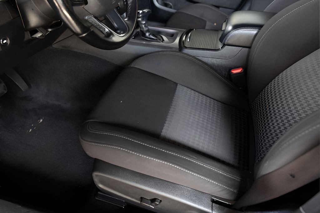 Used 2022 Dodge Charger GT w/ Blacktop Package RWD image 44