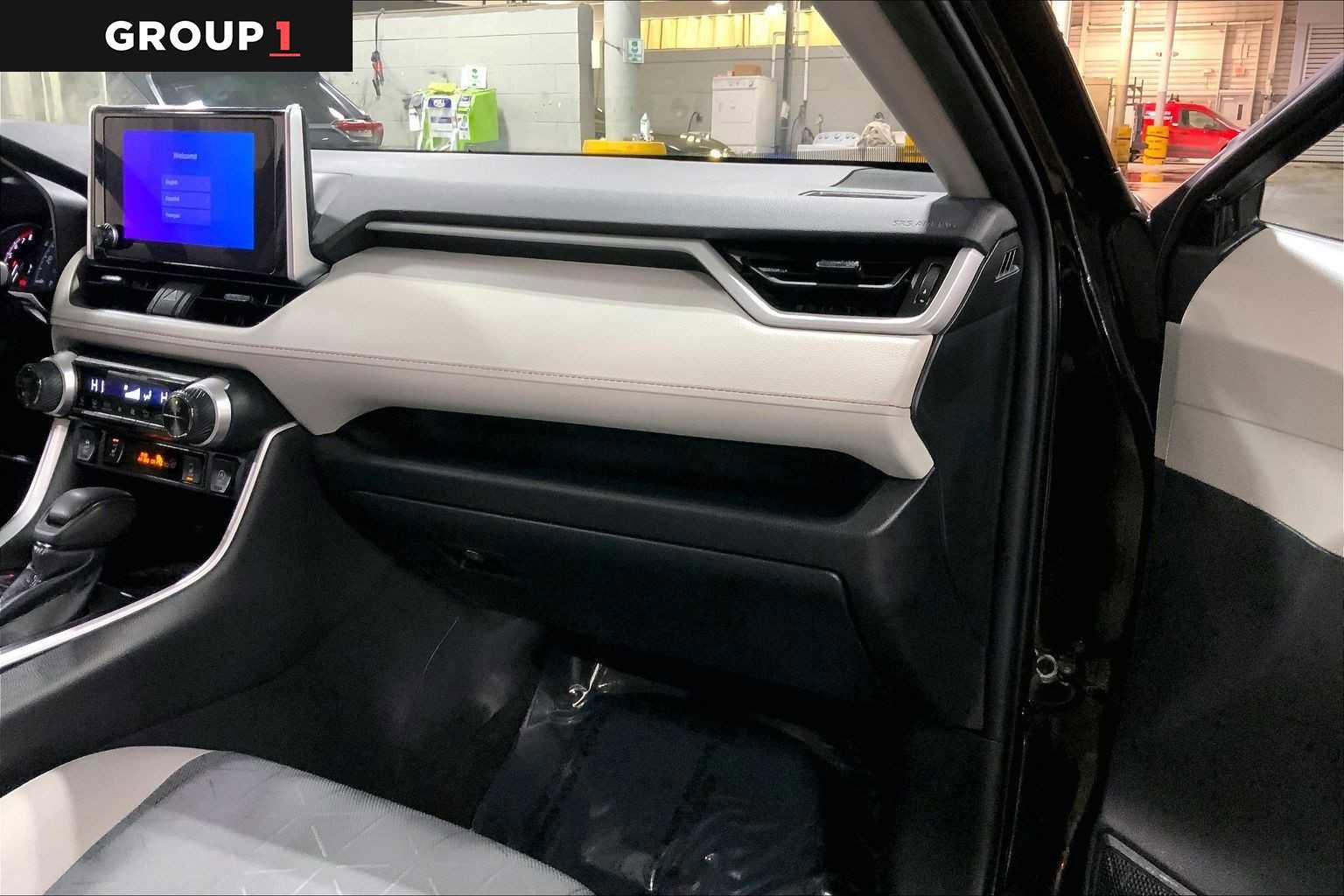 Used 2023 Toyota RAV4 XLE image 18