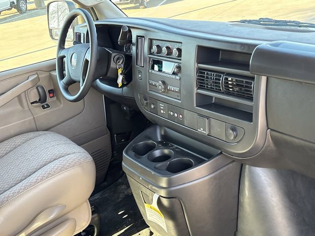 New 2025 GMC Savana 2500 Extended w/ Driver Convenience Package RWD image 26