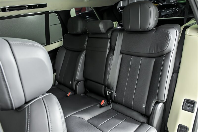 Used 2022 Land Rover Range Rover Long Wheelbase SE AWD/4WD image 20