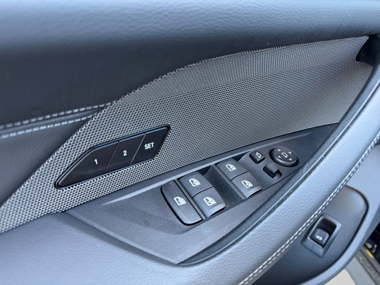 Used 2025 BMW 430i xDrive w/ M Sport Package image 13