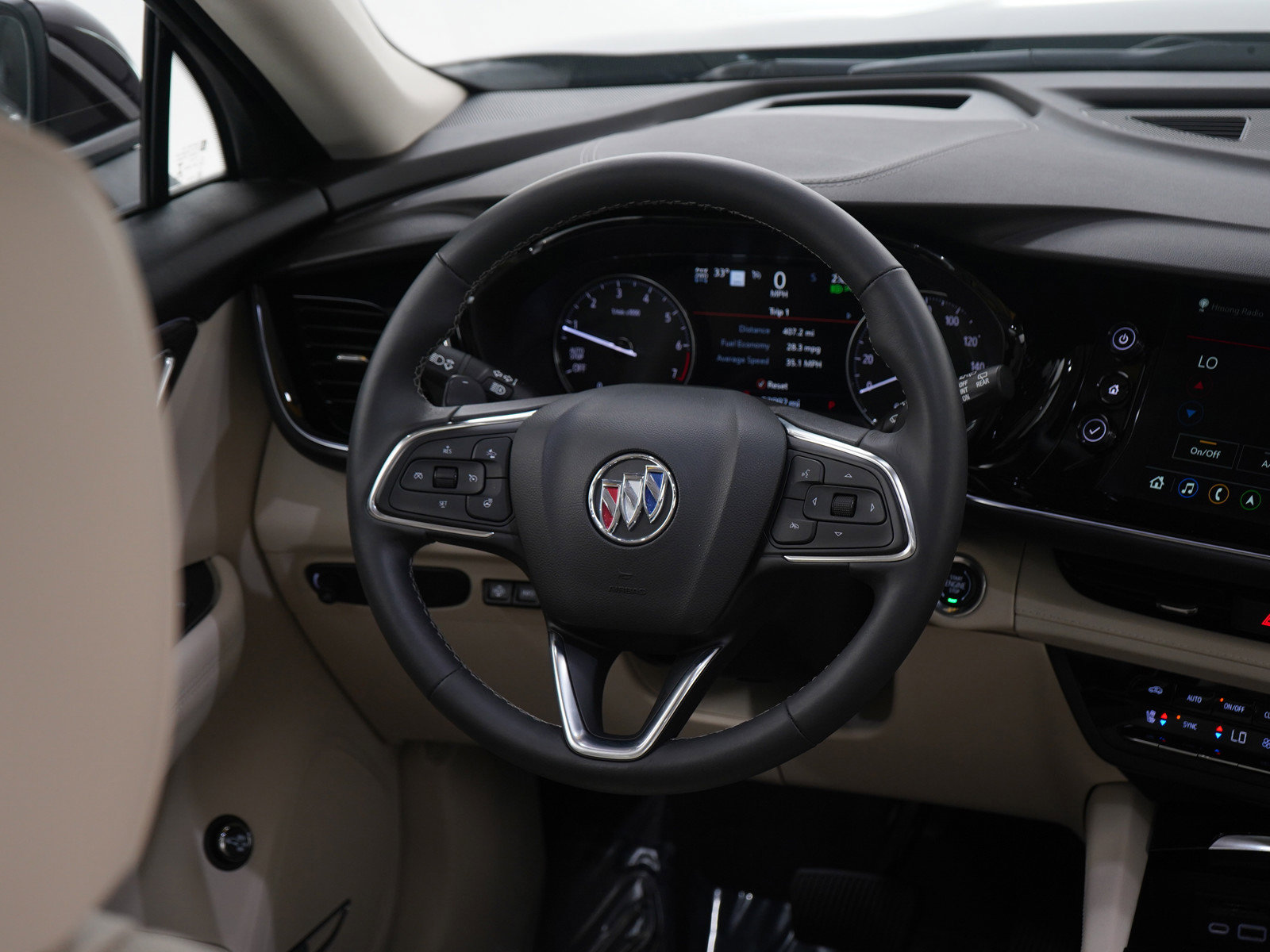 Used 2022 Buick Envision Avenir w/ Technology Package II image 15