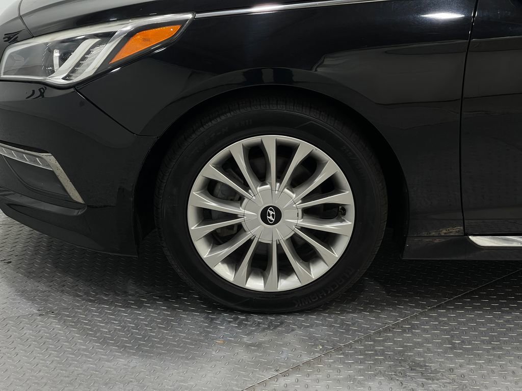 Used 2015 Hyundai Sonata Limited image 32