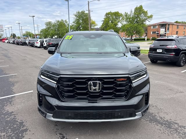 Used 2025 Honda Pilot TrailSport image 5