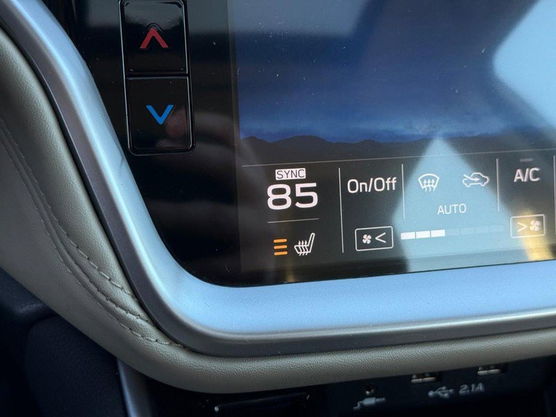 Used 2022 Subaru Legacy Limited image 26