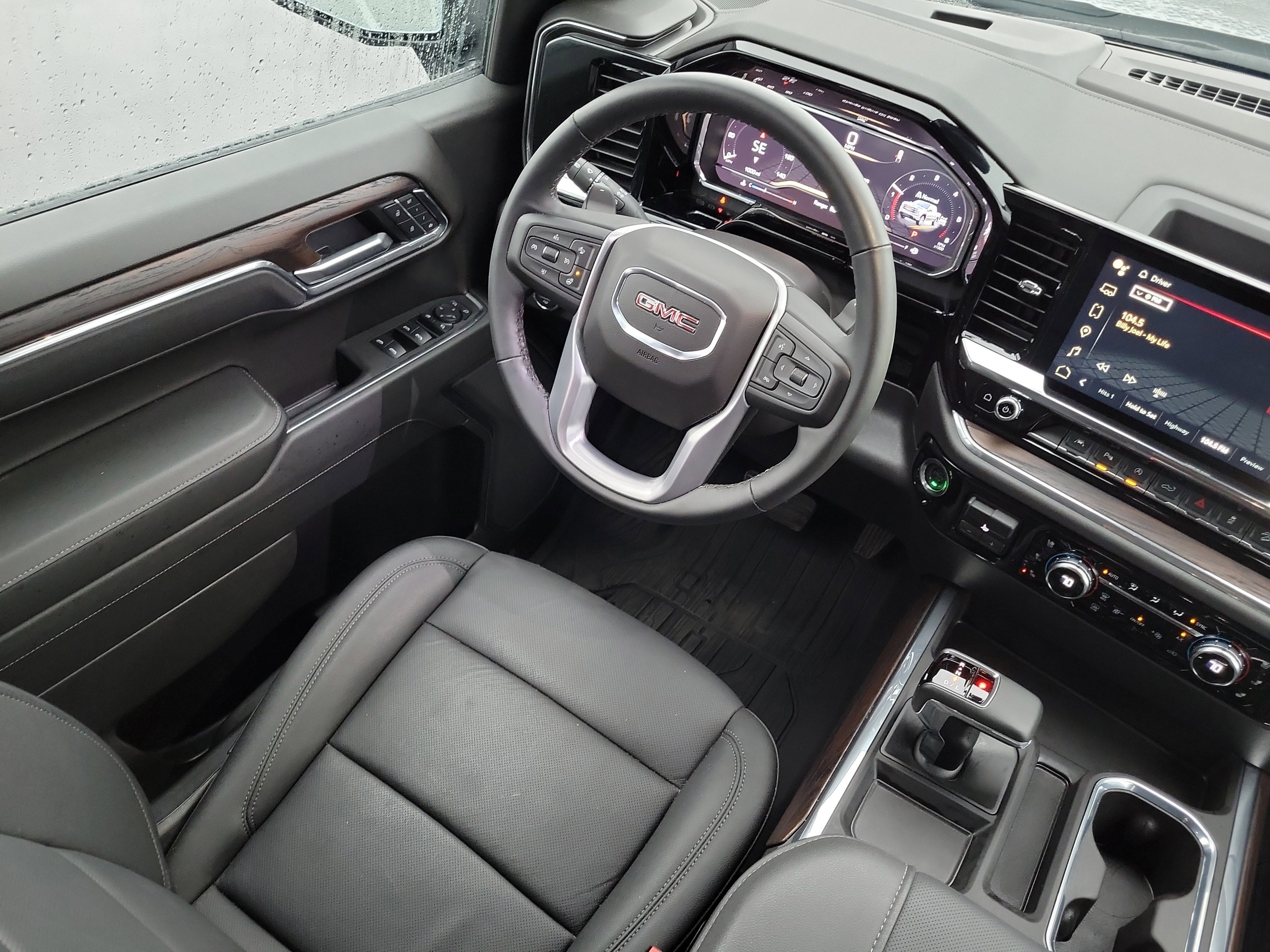 Used 2025 GMC Sierra 1500 SLT w/ SLT Premium Plus Package image 14