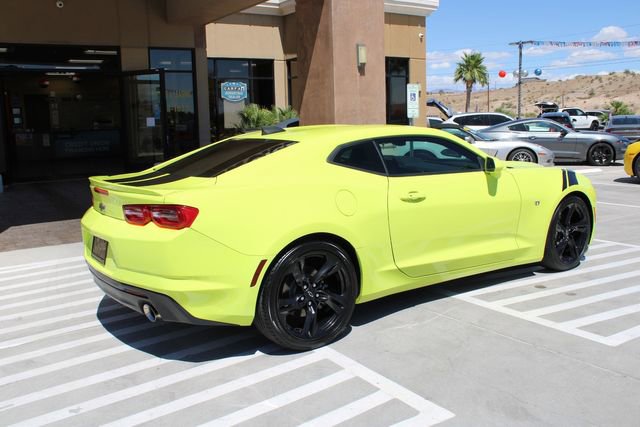 Used 2020 Chevrolet Camaro LT w/ Technology Package RWD image 7