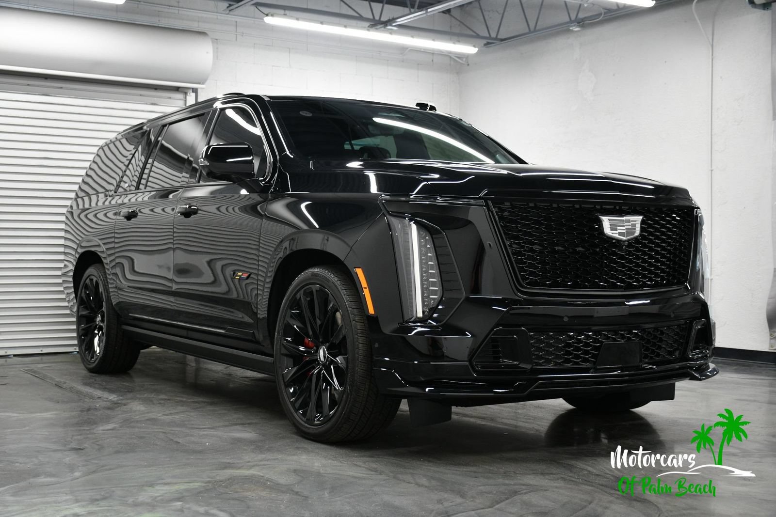 Used 2026 Cadillac Escalade ESV V w/ LPO, ONYX Package AWD/4WD image 23