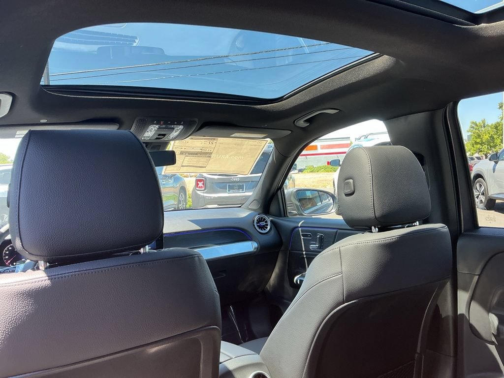 New 2026 Mercedes-Benz GLB 250 4MATIC image 24