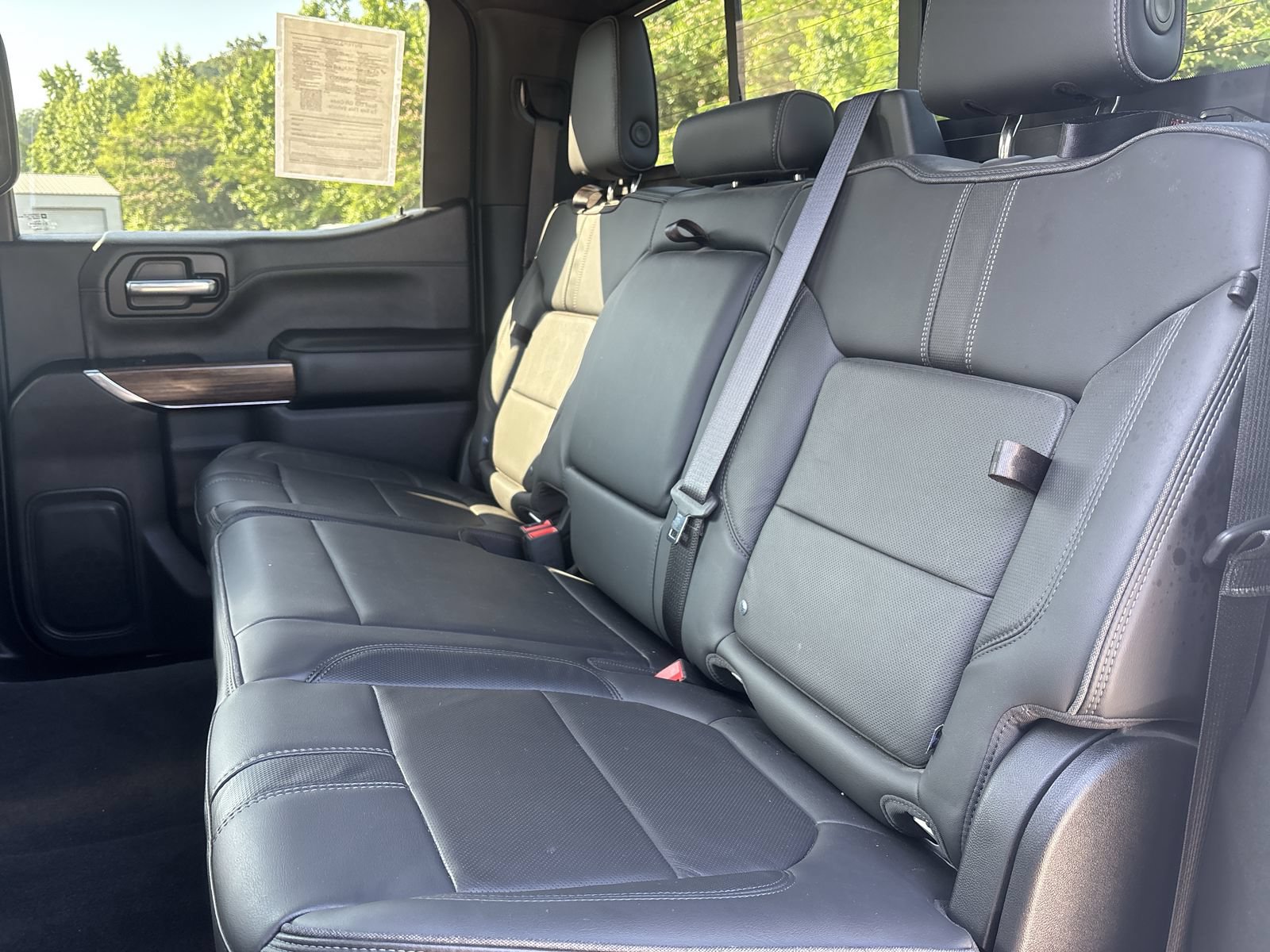 Used 2020 Chevrolet Silverado 1500 High Country w/ Technology Package AWD/4WD image 24
