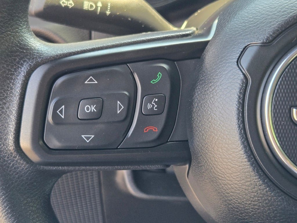 Used 2025 Jeep Wrangler Sport AWD/4WD image 24
