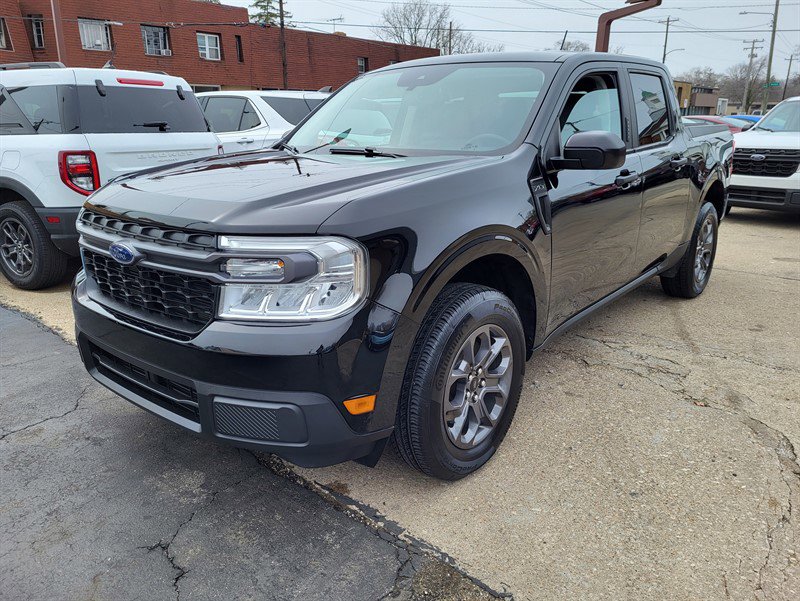 Used 2023 Ford Maverick XLT w/ Equipment Group 300A Standard image 3