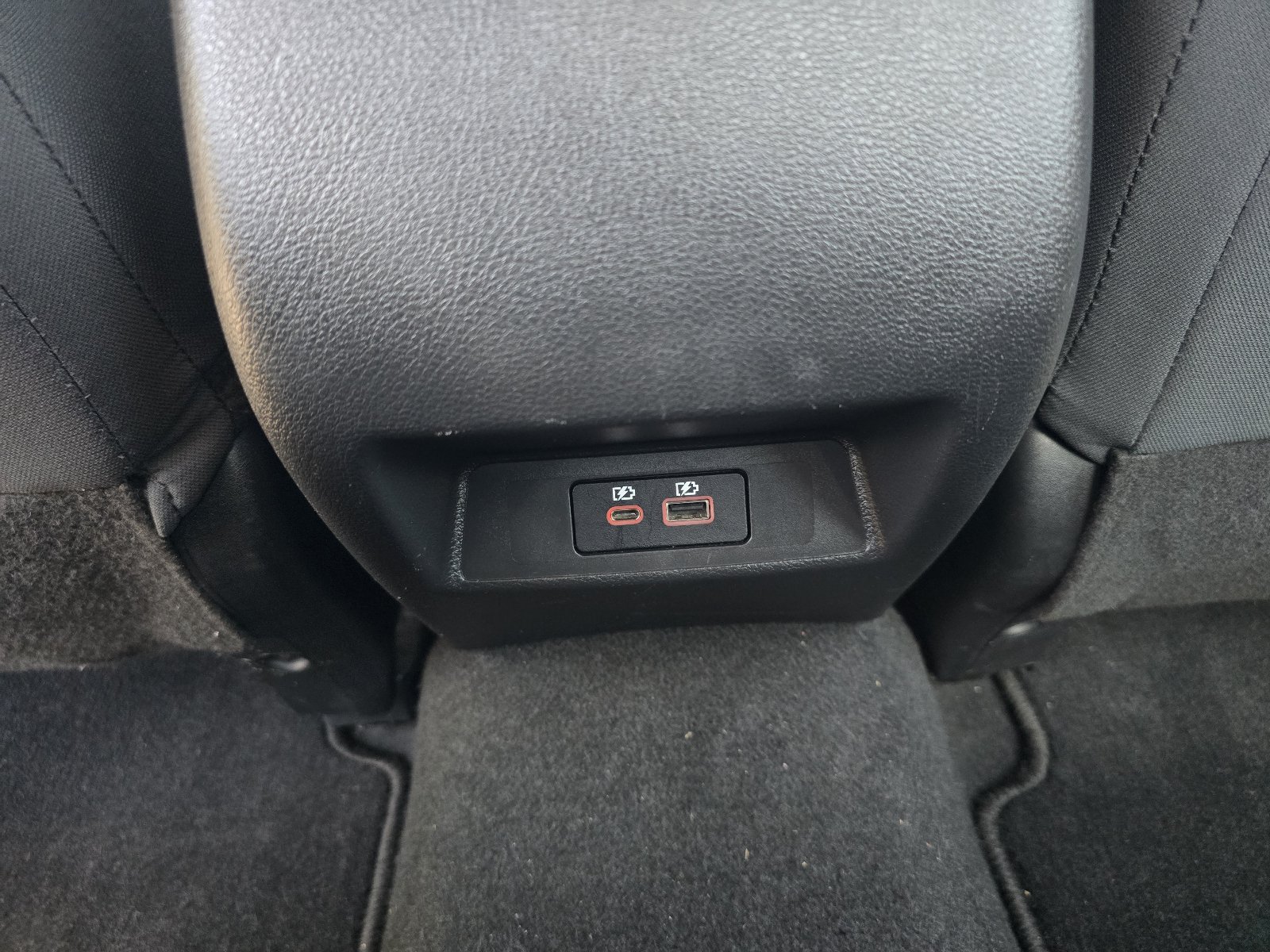 Used 2025 Nissan Altima 2.5 SV FWD image 25