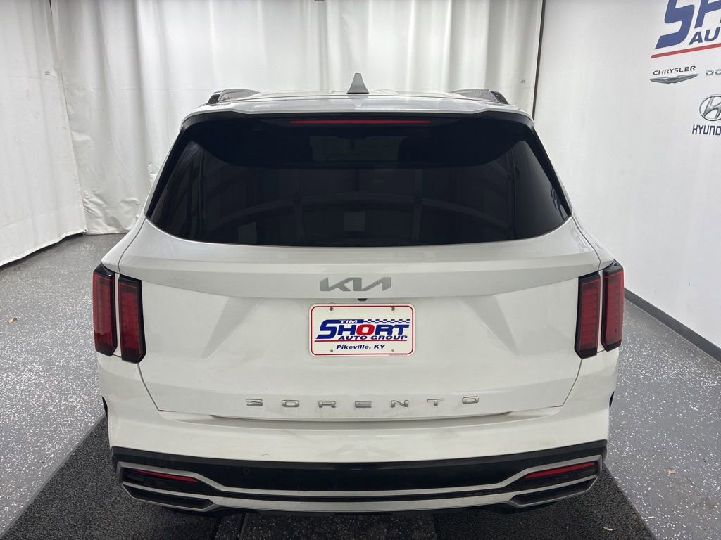 Used 2022 Kia Sorento EX image 5
