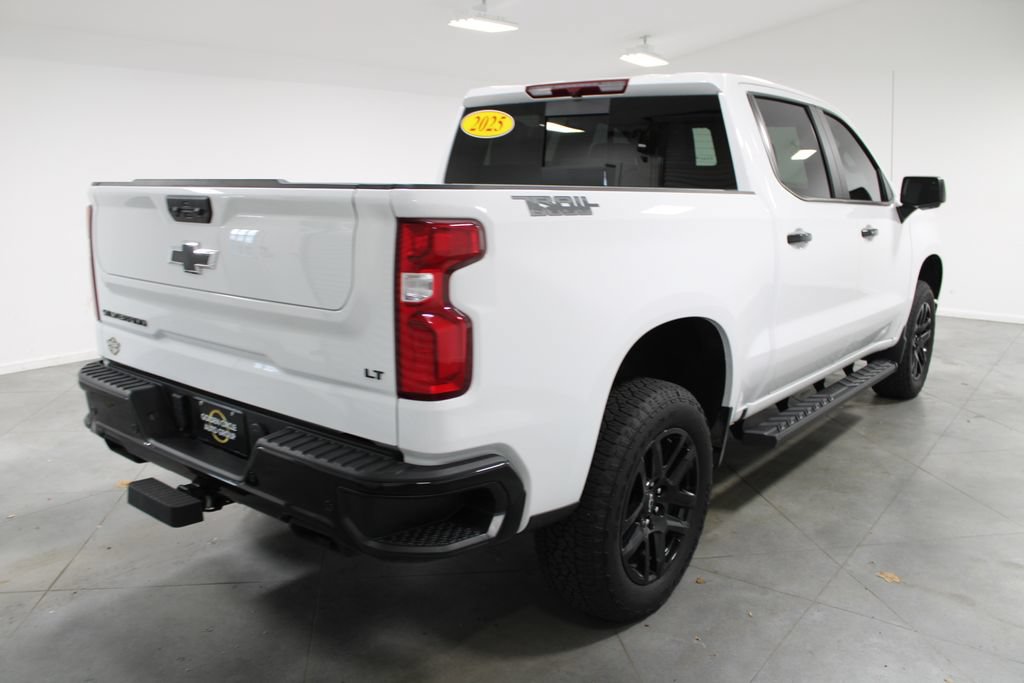 Used 2025 Chevrolet Silverado 1500 LT Trail Boss w/ LT Trail Boss Premium Package AWD/4WD image 9