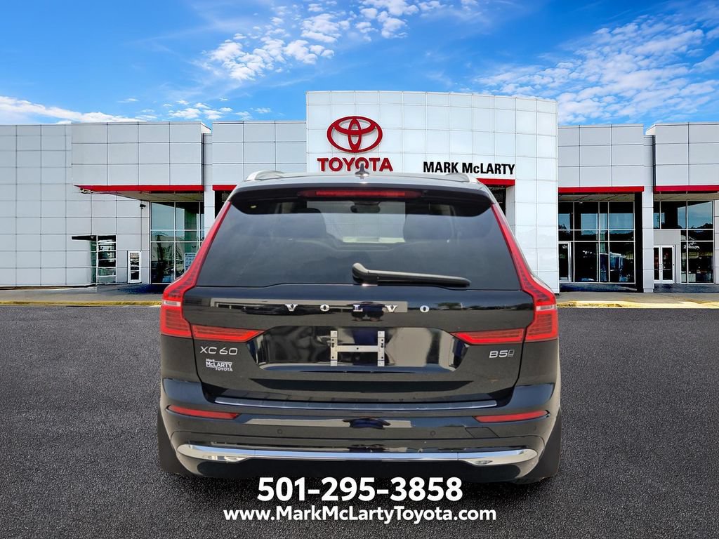 Used 2023 Volvo XC60 B5 Ultimate w/ Climate Package AWD/4WD image 4