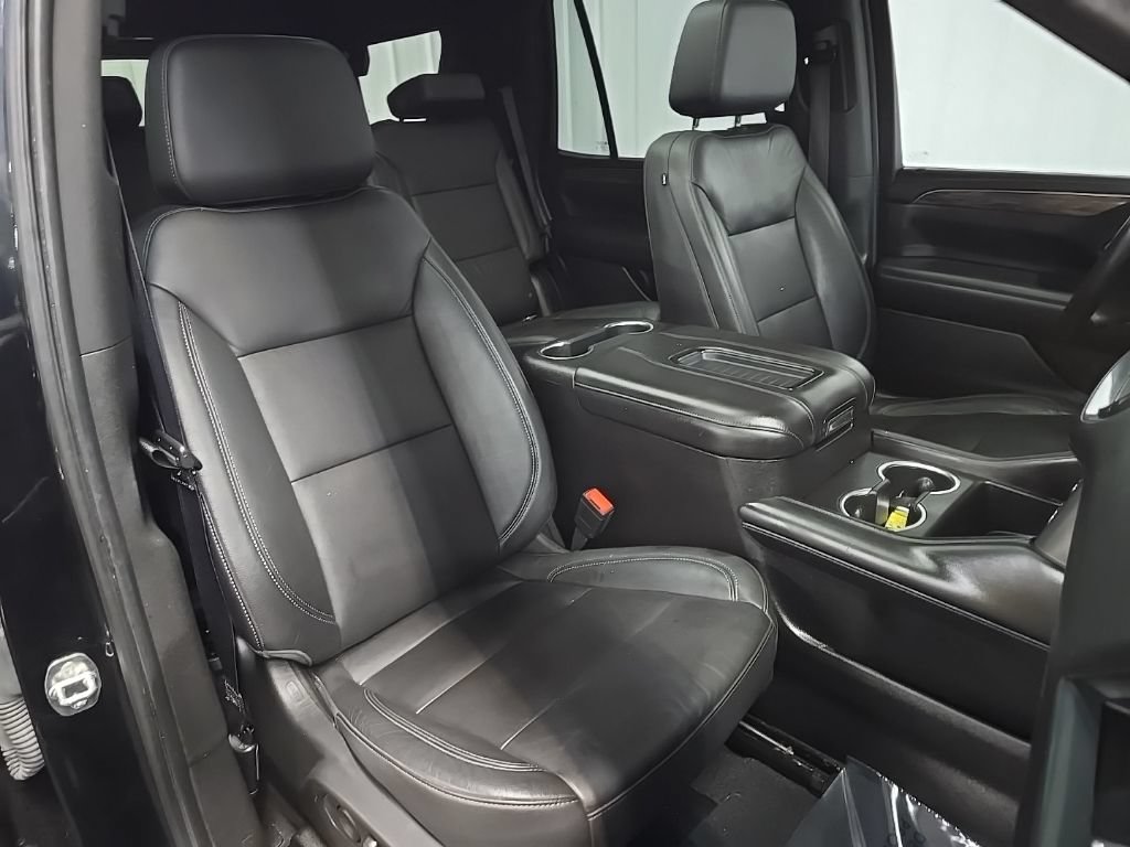 Used 2021 Chevrolet Tahoe Z71 w/ Z71 Signature Package AWD/4WD image 18