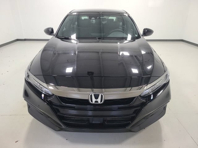 Used 2018 Honda Accord Sport image 2