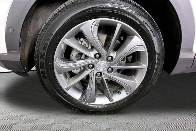 Used 2022 Buick Encore GX Essence w/ Advanced Technology Package AWD/4WD image 7