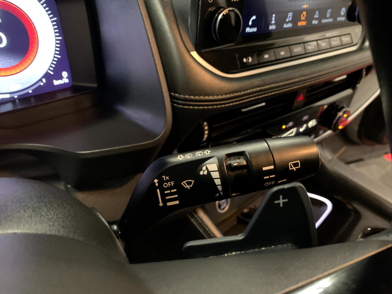 Used 2023 Nissan Rogue Platinum w/ Platinum Premium Package image 28